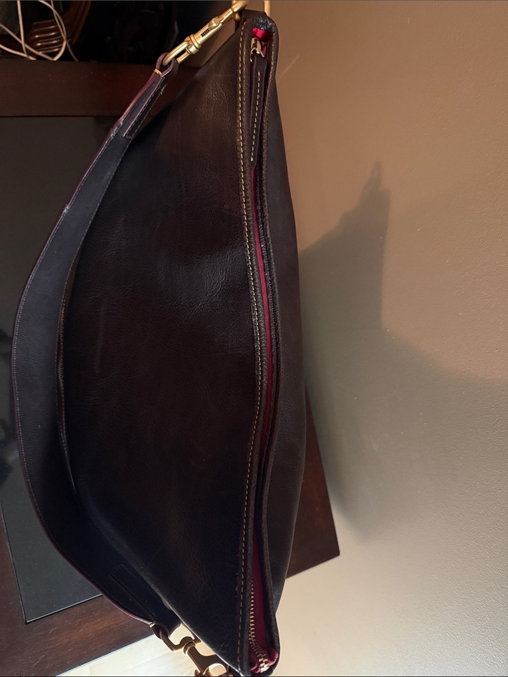 Dooney & Bourke Florentine Camden/Fielding Tmoro Like New - Picture 5 of 13